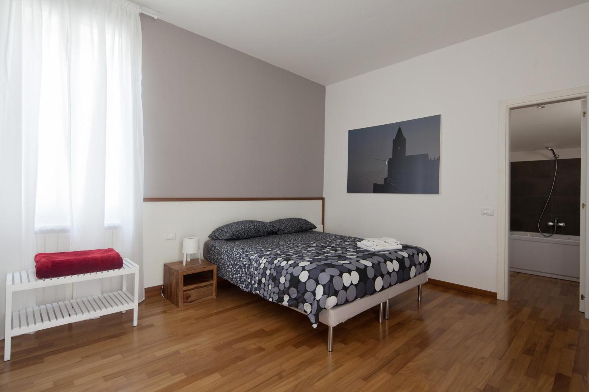 Cv5 - La Spezia City Center - Wide Modern Apartment Walking Distance To The Station To Cinque Terre - Big Terrace On The Roofs Bagian luar foto