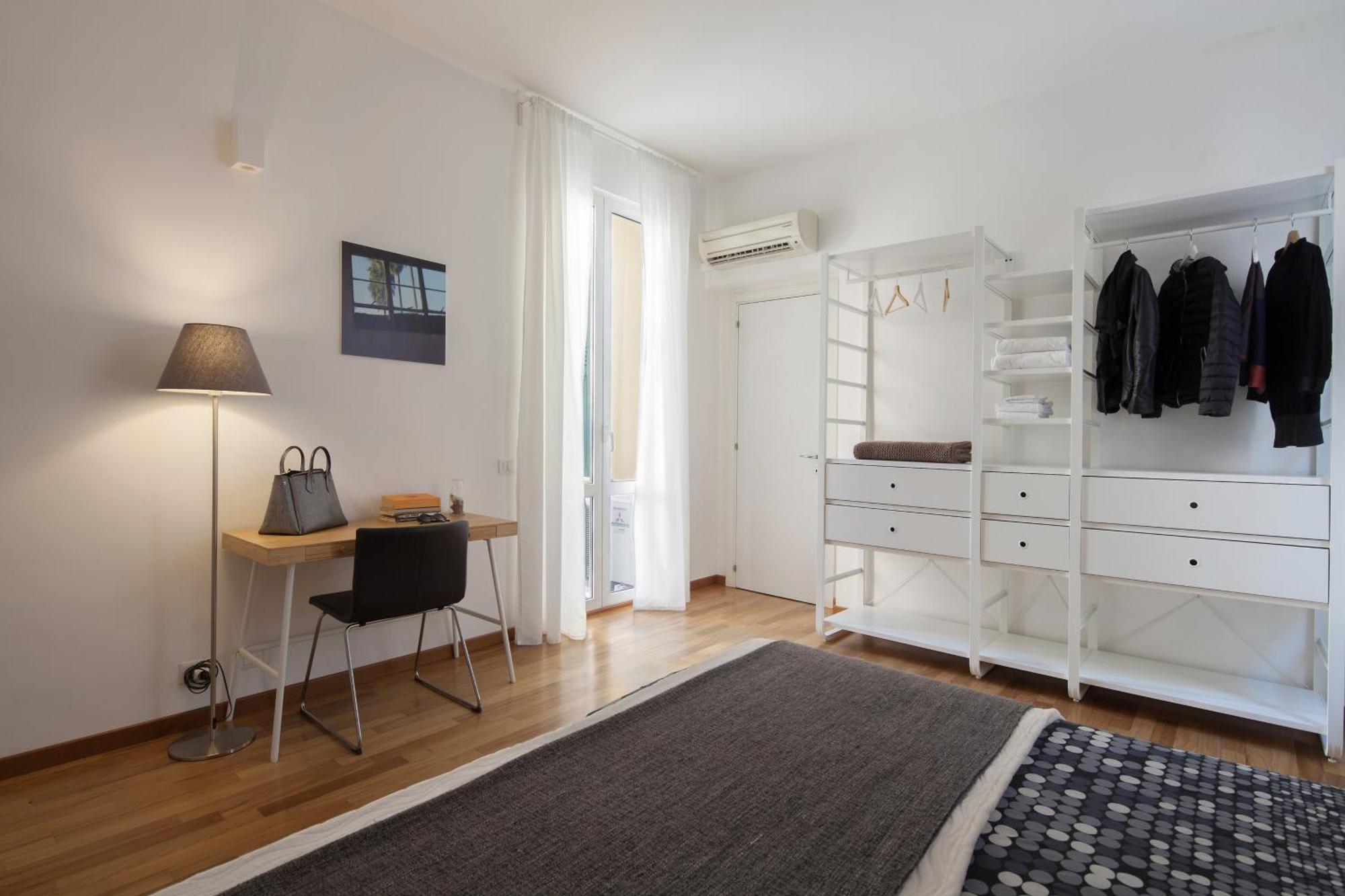 Cv5 - La Spezia City Center - Wide Modern Apartment Walking Distance To The Station To Cinque Terre - Big Terrace On The Roofs Bagian luar foto